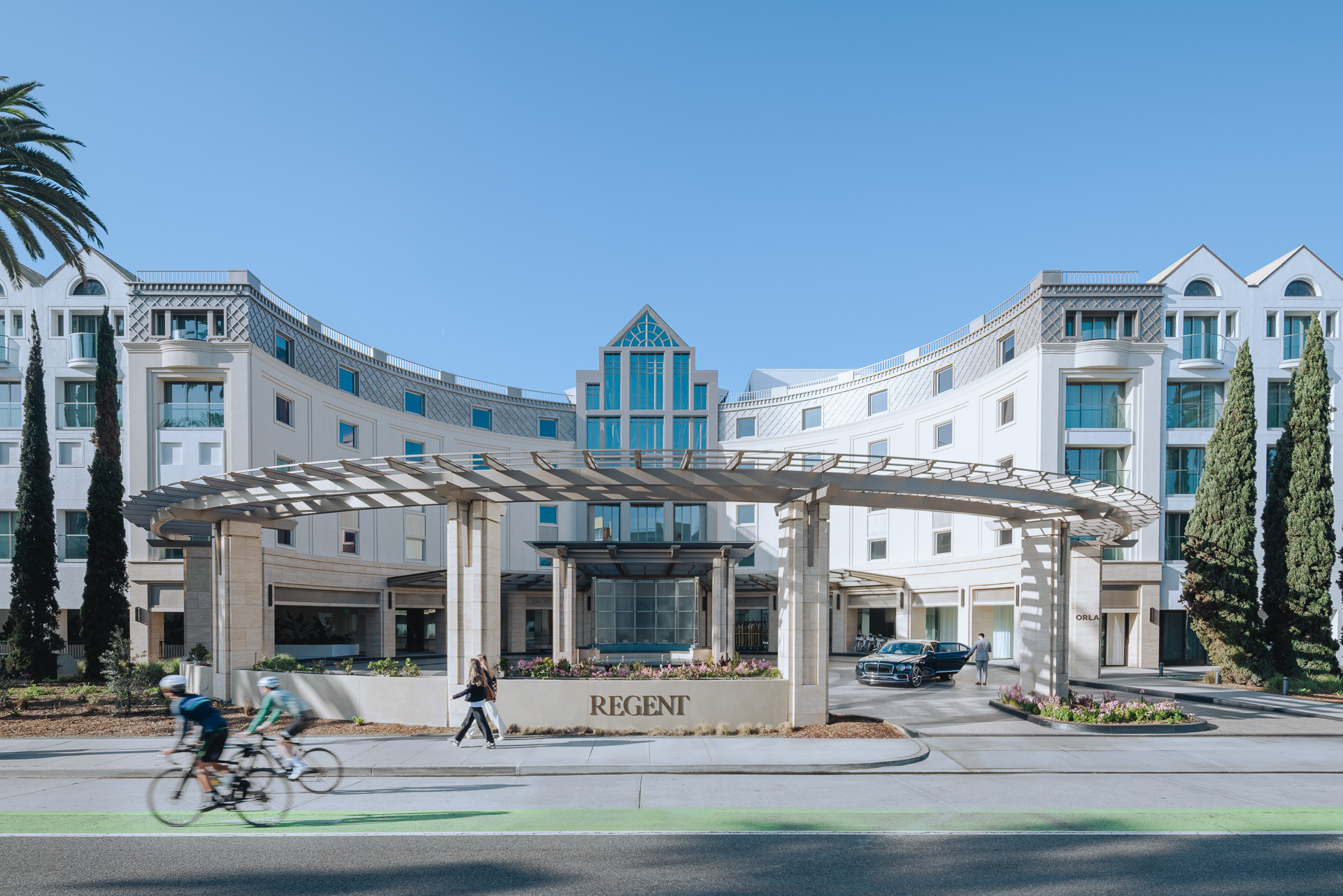 Regent-Santa-Monica-Beach-Porte-Cochere-5